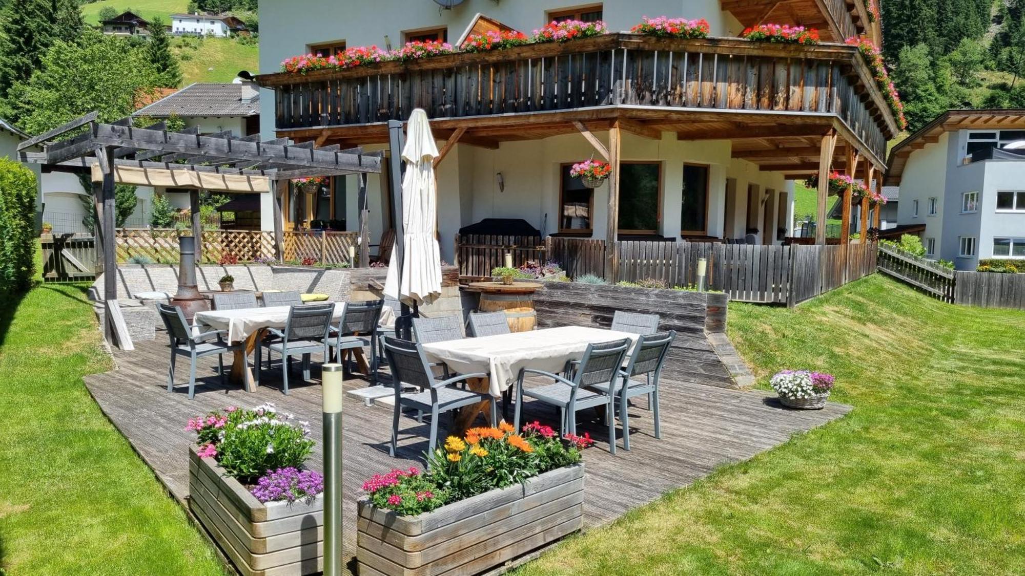 גריס אים סלריין Gaestehaus Landhaus Tyrol מראה חיצוני תמונה