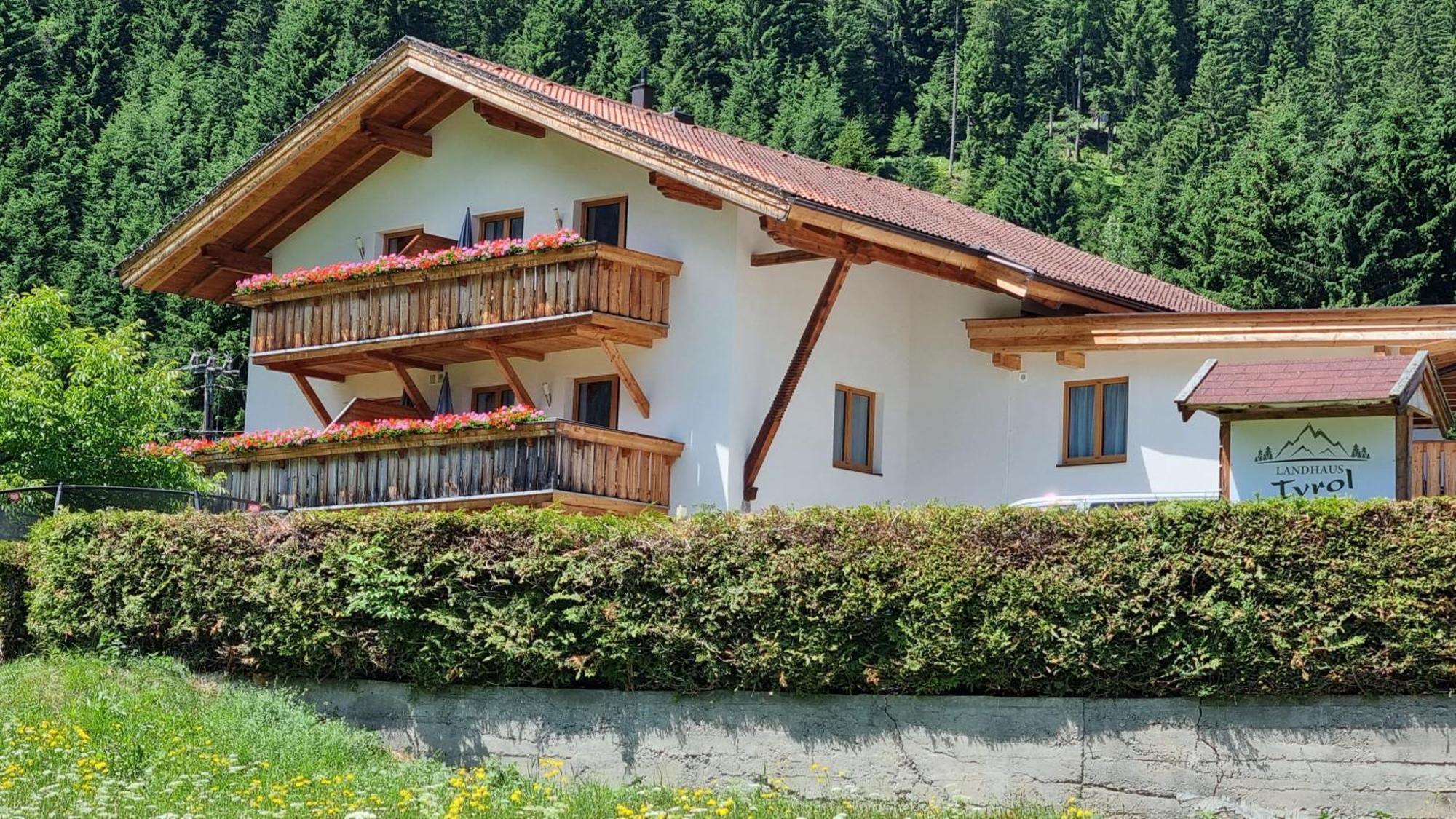 גריס אים סלריין Gaestehaus Landhaus Tyrol מראה חיצוני תמונה
