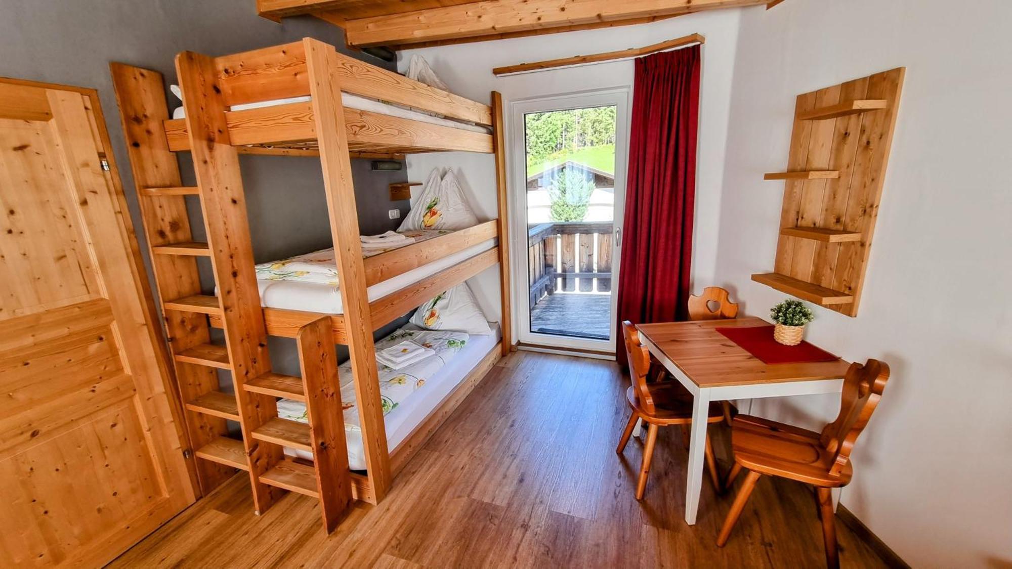 גריס אים סלריין Gaestehaus Landhaus Tyrol מראה חיצוני תמונה